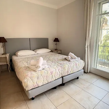 Apartament Centre : Rond Point Duboys D'angers *