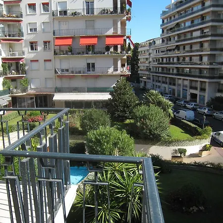 Apartament Centre : Rond Point Duboys D'angers *